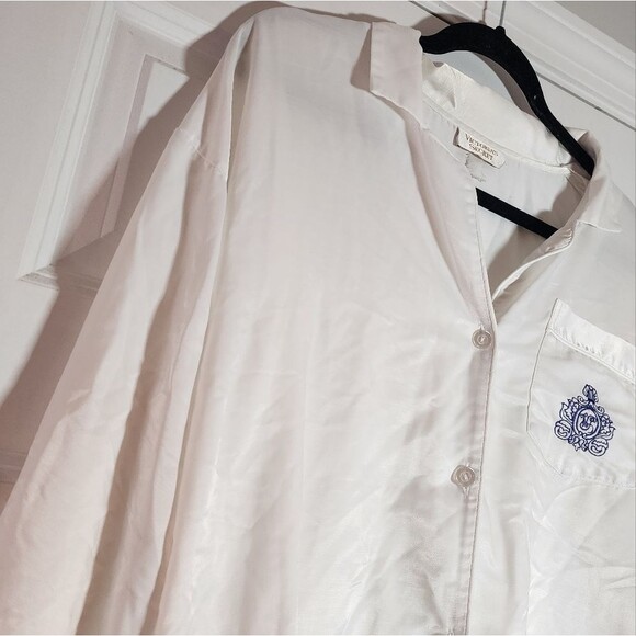 Victorias Secret White Satin Feel Button Up Logo Sleep Top - Picture 4 of 7